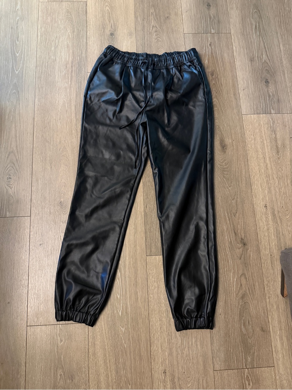 Love Tree medium Black Faux Leather Waistband Pants like new